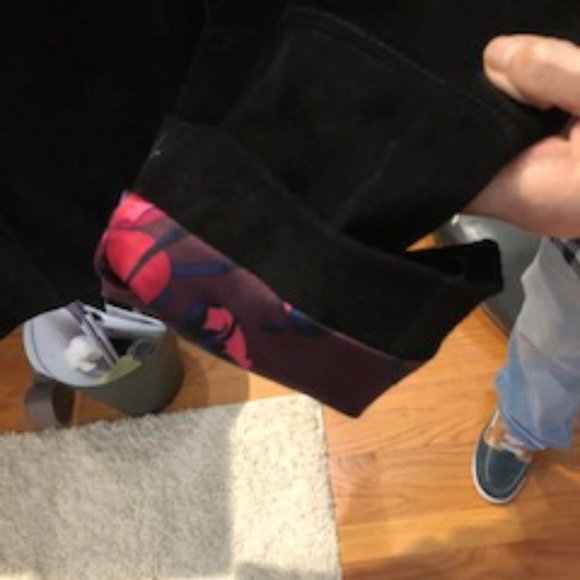 Motorcycle Suede Jacket stylish inside and out - Picture 2 of 5